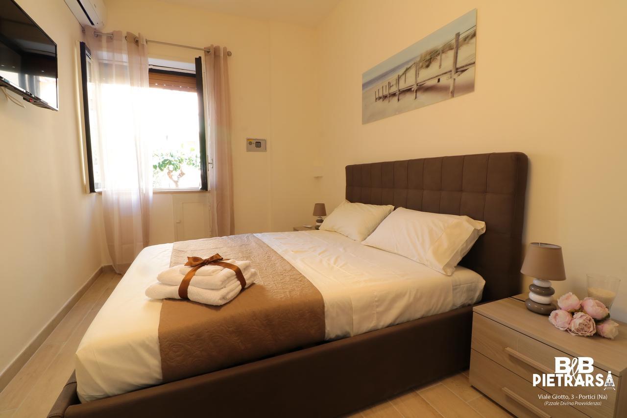 B&B Pietrarsa Portici Bagian luar foto